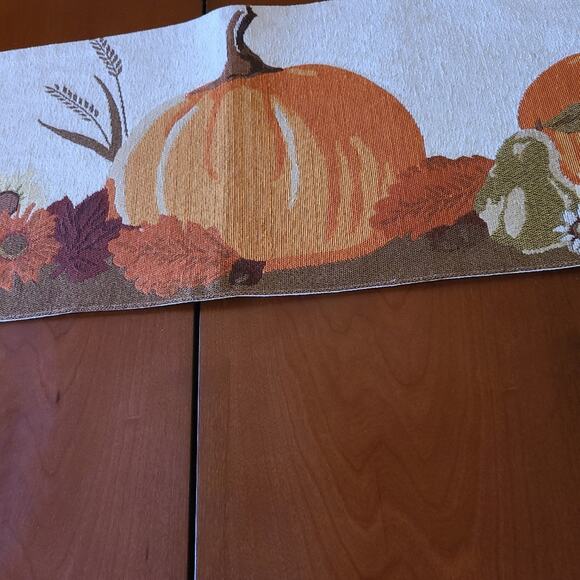 Croft & Barrow Pumpkins in a row Table Runner Harvest Season 5 ft x 1 Width - Picture 12 of 14